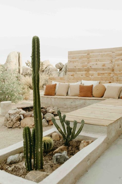 Retreat Space, Desert Backyard, Joshua Tree House, Earth House, Kelly Brown, Yucca Valley, Desert Garden, Earth Homes, Desert Homes