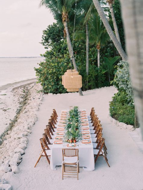 Waterfront Dinner Tropical Island Wedding, Beach Dinner Parties, Tropical Wedding Ideas, Sunset Beach Wedding, Small Beach Weddings, Wedding Lunch, Sunset Beach Weddings, Wedding In Florida, Beach Wedding White