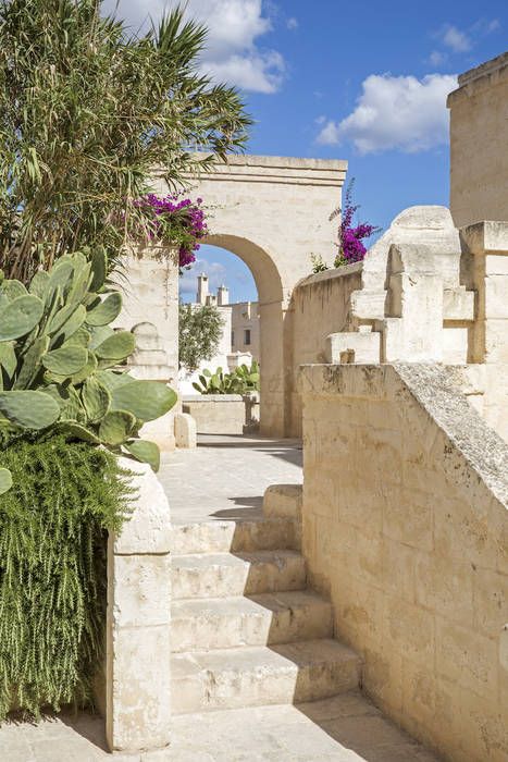 Luxurious accommodation, a state of the art spa, excellent cuisine, a splendid beach, and a prestigious golf club make Borgo Egnazia one of Puglia's most exclusive hotel. San Domenico, Villa With Private Pool, Private Pool, Puglia, Golf Clubs, Spa, Villa, Pool, Hotel