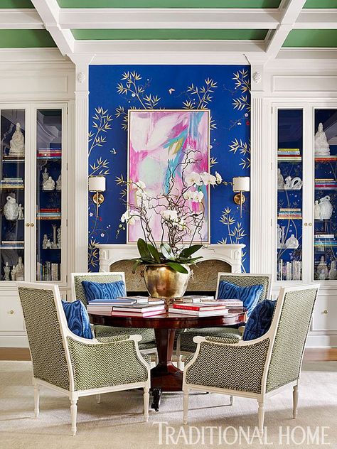 Chinoiserie Chic: The Chinoiserie Library Traditional Style Living Room, Modern Chinoiserie, White Chairs, Chinoiserie Style, Chinoiserie Wallpaper, Chinoiserie Chic, Living Room Ceiling, Traditional Living, Traditional Living Room