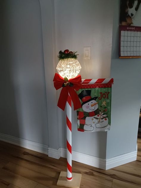 Dollar Tree Fanatics Crafts & Decor | Just finished my light pole | Facebook Christmas Lamp Post, Christmas Decorations Diy Crafts, Affordable Christmas Decorations, Pvc Pipe Crafts, Christmas Crafty, Diy Christmas Ornaments Easy, Dollar Tree Christmas, Christmas Decorations Diy Outdoor, Crafts Decor