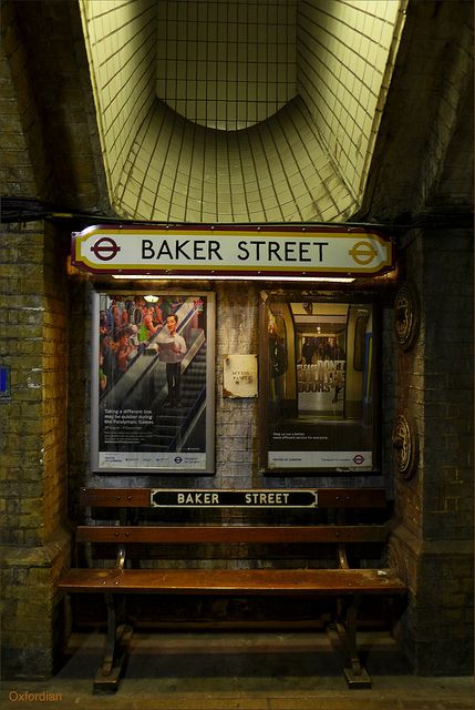 Baker Street Tube Station, ca 1863, Marylebone, London Underground Train, Marylebone London, London Tube, Fotografi Kota, Subway Station, London Baby, Tube Station, London Transport, U Bahn