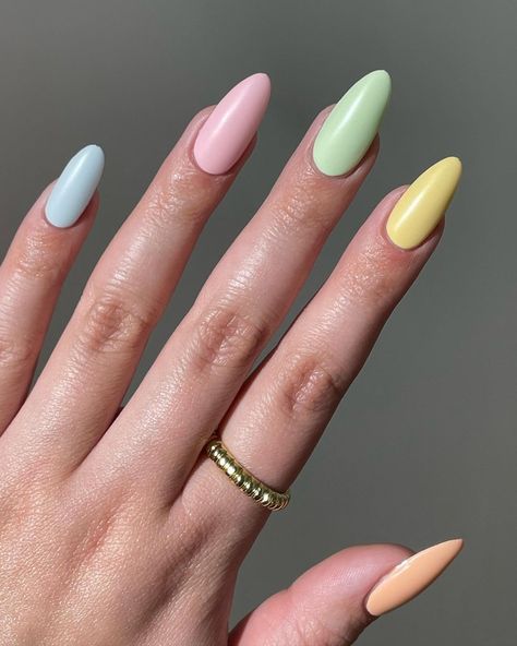 Solid Color Manicure, Pastal Nails, Mail Inspo, Minimal Nails Art, Plain Nails, Solid Color Nails, Short Gel Nails, Minimal Nails, Classic Nails