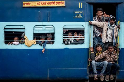 India Street Photography | Best of Selection from our 2 Week Adventure India Street Photography, Scene Culture, Street Style India, Street Photography Model, Street Photography Camera, Street Photography Portrait, Street Photography People, City Streets Photography, India Street