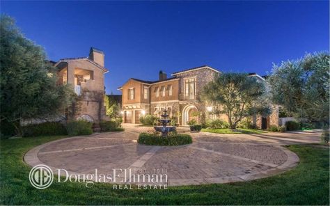 Texas-native Selena Gomez listed this 6 bedroom, 7 bath, 7,768-square-foot California estate for $4.5 million in November 2015 only a year after moving in. Photo: Provided By Zillow Selena Gomez House, Hidden Hills California, Tuscan Style Villa, Benji Madden, Calabasas Homes, Mansion Homes, Mediterranean Style Home, Hidden Hills, French Montana