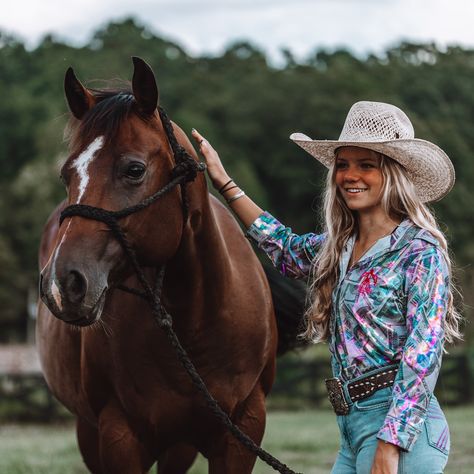 Barrel Racing Photos, Rodeo Fits, Barrel Horses, Fallon Taylor, Horses Photography, Wild Horses Photography, Horse Wedding, Barrel Horse, Cowgirl Aesthetic