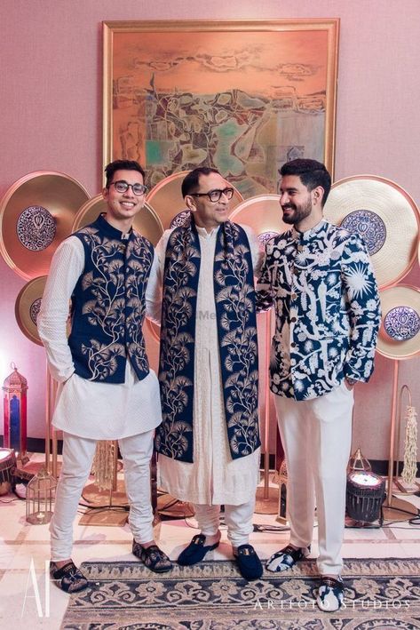 WMG Groomsquad Who Totally Rocked With Their Coordinated Outfits! | WedMeGood Curvy Bridesmaid Dresses, Menswear Street Style, Wedding Matching Outfits, Indian Wedding Clothes For Men, Wedding Outfits For Family Members, Wedding Kurta For Men, Groom Dress Men, Indian Groom Wear, Wedding Dresses Men Indian