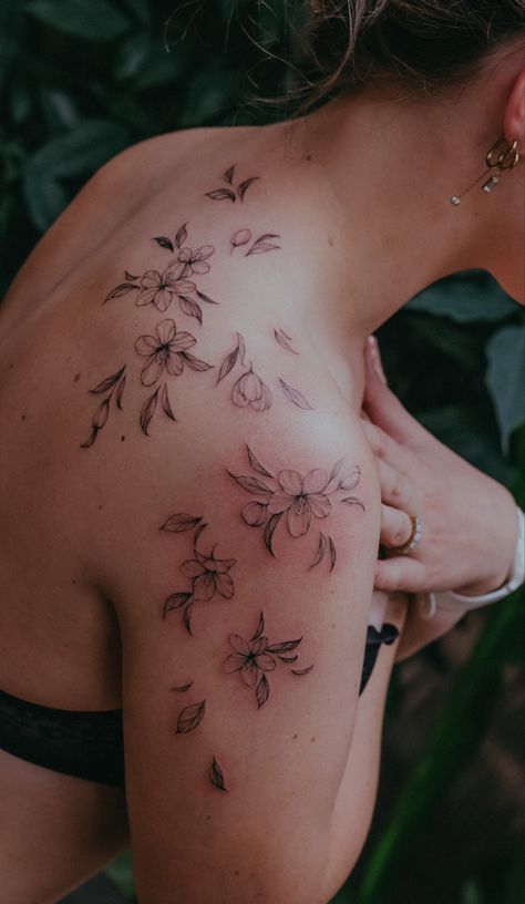 Shoulder Tattoo Cherry Blossom, Cherrybloom Tattoo, Berry Bush Tattoo, Japanese Cherry Blossom Tattoo Shoulder, Flower Linework Tattoo, Nature Shoulder Tattoo, Tree Shoulder Tattoo, Cherry Blossom Shoulder Tattoo, Blossom Back Tattoo