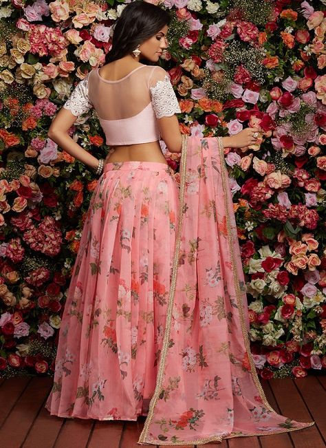 Organza Lehenga Designs, Organza Dupatta Embroidery, Blouse Organza, Lehenga Choli Designer, Dupatta Embroidery, Organza Dresses, Half Saree Lehenga, Indian Outfits Lehenga, Organza Lehenga