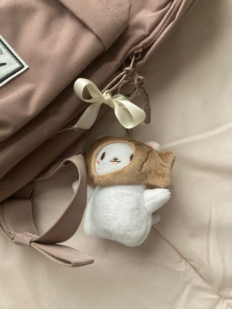 Aesthetic Keychain For Backpack, Backpack Keychains Aesthetic, Taiyaki Aesthetic, Pink Backpack Aesthetic, Bag Keychain Aesthetic, Keychain Plushies, Cute Keychain Aesthetic, Keychain For Backpack, Cat Plushies