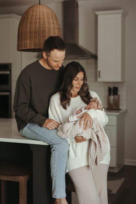 newborn family photos Family Infant Photos At Home, Newborn Photos Lifestyle Family, Newborn Family Photos In House, Newborn Family Photos Jeans, Comfy Newborn Family Pictures, Newborn Home Lifestyle Shoot, Postpartum Family Photos, Casual At Home Newborn Photos, Newborn Family Outfit Ideas