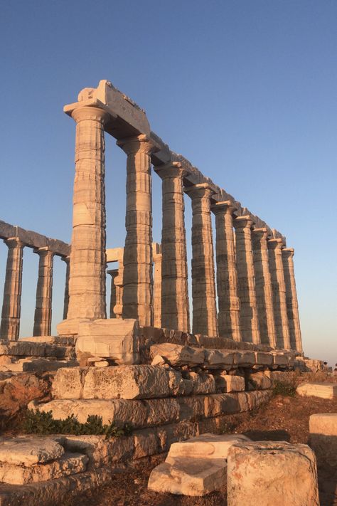 Temple of Poseidon Greek Monuments, Temple Of Poseidon, Antique Architecture, Ancient Places, Greek Architecture, Ancient Greek Architecture, Southern Europe, The Isle, Bronze Age