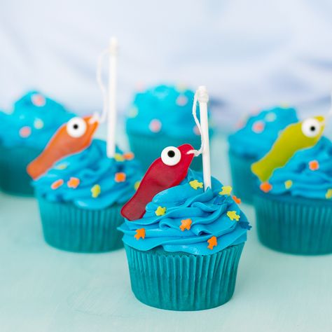 Fish Birthday Cupcakes, Fishing Dessert Ideas, Fishing Food Ideas Birthday Parties, Fish Cupcakes For Kids, Fishing Party Desserts, Fishing Cupcake Ideas, Fishing Birthday Party Cupcakes, O Fish Ally One Cupcakes, Fishing Cupcakes Boy Birthday