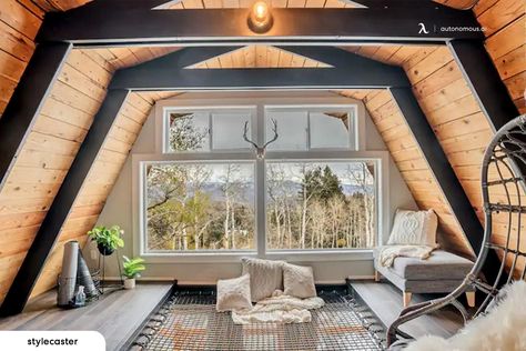 Discover 10 cozy Airbnb designs in the US for your next getaway! From rustic cabins to urban lofts, find inspiration for an inviting stay for your guests. Airbnb Cabins, Cozy Airbnb, Wilderness Retreat, A Frame Cabins, Cozy Cabins, Airbnb Design, Off Grid Cabin, Luxury Cabin, Modern Cabin