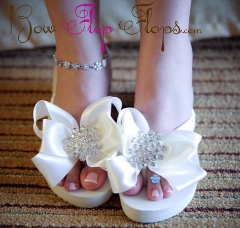 Marriage Renewal, Bride Flip Flops, Bride Heels, Bridal Flip Flops, Wedding Shoes Platform, Jeweled Flats, Wedding Flip Flops, Bow Flip Flops, Bow Wedding