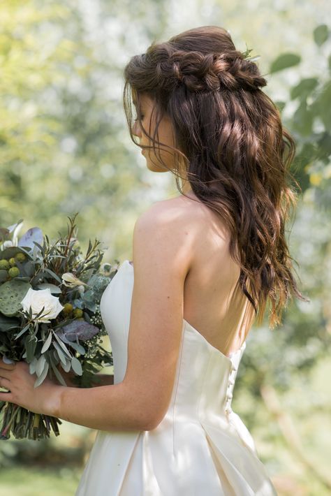 Flowers Bride Bridal Hair Loose Waves Half Up Half Down Braid Halo Plait Crown Minimalist Wedding Ideas Nicola Belson Photography #Flowers #BrideHair #BridalHair #Hair #LooseWaves #Wedding #WeddingHair #HalfUpHalfDown #Braid #Halo #Plait Plait Crown, Halo Plait, Braid Halo, Minimalist Wedding Ideas, Half Up Half Down Braid, Makeup Decoration, Bridal Hair Half Up, Scandinavian Wedding, Bridal Hair Down