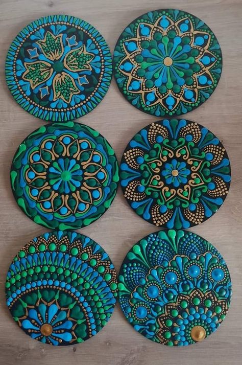 Easy Mandala Drawing, Mandala Painted Rocks, Coaster Art, Mandala Rock Art, Mandala Art Therapy, Simple Mandala, Mandala Design Pattern, Mandala Art Lesson, Mandala Artwork