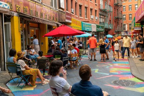 10 amazing hidden streets in NYC to visit right now Stone Street Nyc, Language Classes, Nyc History, New York City Vacation, Nyc With Kids, New York Vacation, Stone Street, Brooklyn Heights, Washington Square Park