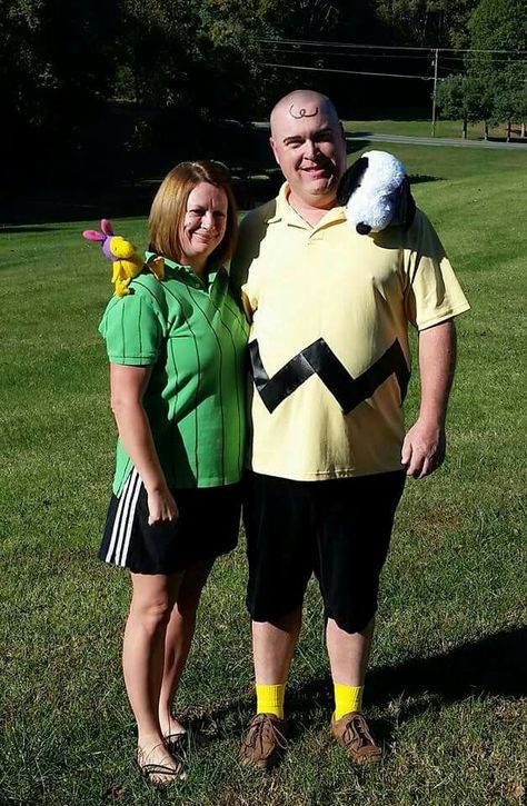 Pepermint Patty & Charlie Brown 2014 Peppermint Patty Costume, Peanuts Gang Costumes, Charlie Brown Halloween Costumes, Christmas Character Costumes, Charlie Brown Costume, Charlie Brown Characters, Charlie Brown Halloween, Christmas Play, Peppermint Patties