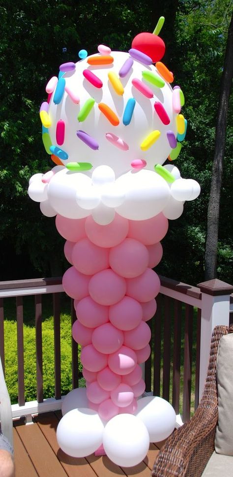 Ice cream Ice Cream Decorations, Deco Ballon, Ice Cream Birthday Party, Candyland Birthday, Candyland Party, Ice Cream Birthday, Candyland Decorations, Balloon Diy, Ice Cream Party