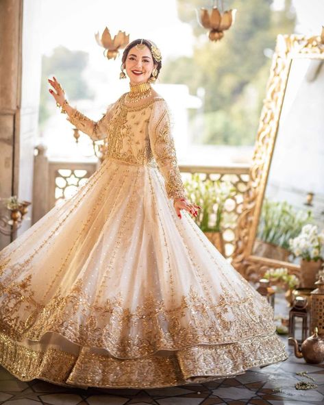 Hala Hamza, Wedding Day Dresses, Nikah Outfit, Nikah Dress, Cotton Kurtis, Raw Silk Lehenga, Bride Dress Simple, Desi Wedding Dresses, Latest Bridal Dresses