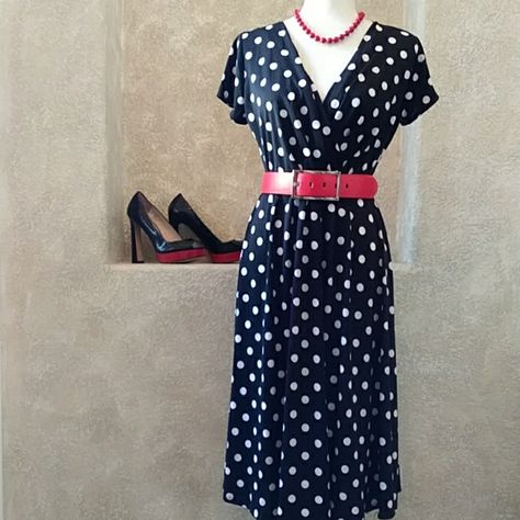 Classic Black And White Polka Dot Dress With Gathered Faux Wrap And Removable Belt And Flowy Full Skirt. Easy Care Poly Blend Fabric. Not Lined. Knee To Below The Knee Length. Sz S Nwt Womens Navy Dress, Silk Halter Dress, Pink Pullover Sweater, Cache Dress, Violet Dresses, Black Polka Dot Dress, Maggy London Dresses, Zebra Dress, Grey Midi Dress