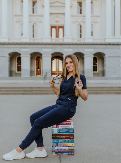 Nursing student graduation photo Senior Nursing Student Pictures, Nursing School Photoshoot Photo Ideas, Scrubs Senior Pictures, Nurse Photoshoot Ideas, New Grad Nurse Photoshoot, Nursing Student Pictures, Nursing Student Photoshoot, Nursing School Pictures Graduation, Nursing School Grad Pics