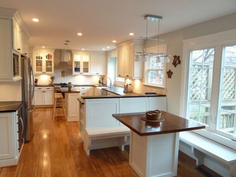 Built In Banquette Seating, Shaker Charm, Banquette Seating In Kitchen, Kitchen Peninsula, Built In Banquette, Kitchen Banquette, Kitchen Design Pictures, Small Kitchen Island, Decorating Kitchen