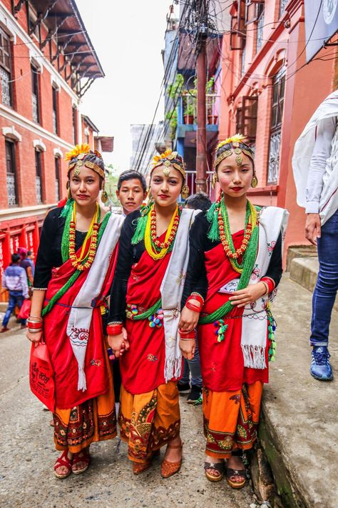 Photos And Postcards From Nepal... Chitwan, Kathmandu, Bhaktapur, Panauti, Pokhara, Tansen, Palpa, Lumbini (12) Nepali Dress, Nepal Food, Nepal People, Nepal Culture, Backpacking Asia, Nepal Travel, Asian History, Dalai Lama, World Cultures