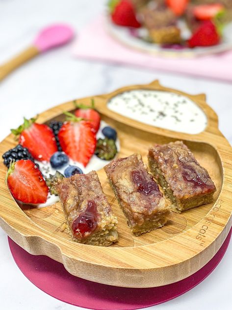 🥜🍓BABY PORRIDGE FINGERS • PEANUT BUTTER & JAM Porridge Fingers, Peanut Butter Baby, Breakfast Porridge, Vegan Store, Baby Finger, Recipe Ingredients, Strawberry Jam, Weaning, Sweet Taste