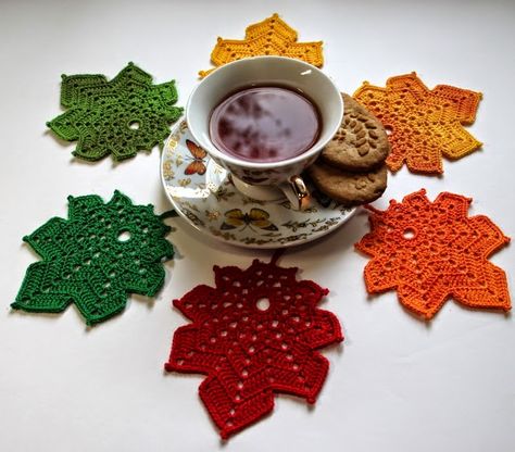 Crochet Leaf Patterns, Crochet Leaves, Crochet Kitchen, Crochet Fall, Crochet Dishcloths, Crochet For Home, Crochet Flower Patterns, Maple Leafs, Crochet Coasters