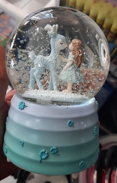 Best Friend Wedding Quotes, Disney Snowglobes, Happy 22nd Birthday, Funny Lockscreen, Home Snow, Art Studio Room, Arijit Singh, Water Globes, Best Friend Wedding