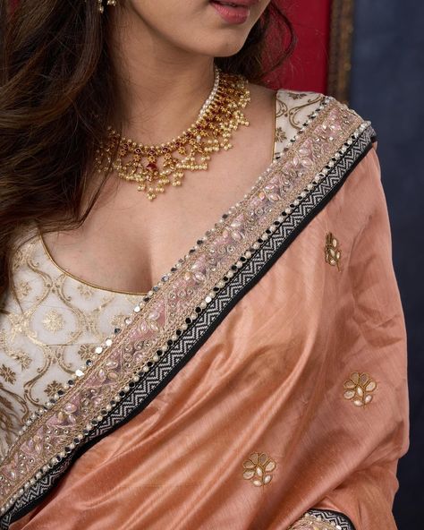 This Beautiful Peach Chanderi Saree is elegantly designed with Gotta Patti Butta all-over, adding a touch of sophistication to any occasion. The delicate Lace Detailing enhances the saree’s beauty and makes it a timeless piece. Made from high-quality materials, it is both durable and comfortable to wear. #sujatra #sujatraglobal #sujatrasarees #chanderisarees #gotapatti #gotapattisaree #lacedetail #timeless #sareelove #peachsaree #statementsaree #festivecollection All Over Highlights, Gota Patti Saree, Peach Saree, Chanderi Saree, Gotta Patti, Red Saree, Timeless Pieces, Lace Detail, Jacket Dress