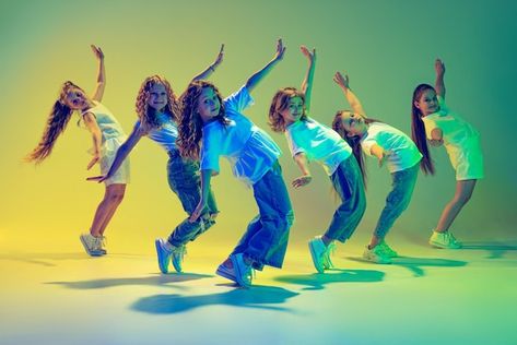 Dance Class Photos, Kids Dancers Hip Hop, Hiphop Pictures, Kids Dancers, Modern Dance Poses, Dancing Pictures, Dancing Children, Dancing Photos, Children Dancing