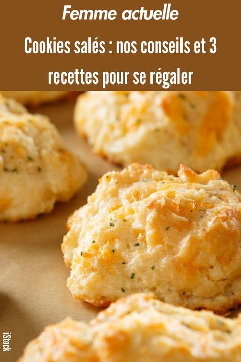 Des gâteaux salés, c’est possible ! Les muffins, les cakes ou encore les cookies se twistent et se revisitent pour réaliser de savoureux amuse-bouches salés pour l’apéritif. Red Lobster Cheddar Biscuits, Cheddar Biscuits Recipe, Bisquick Biscuits, Galletas Keto, Homemade Bisquick, Red Lobster Biscuits, Cheddar Biscuits, How To Make Biscuits, Drop Biscuits