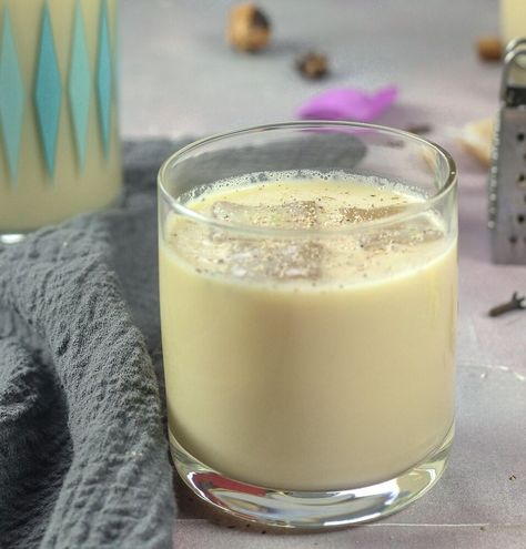 Last Updated on October 6, 2021 by Haitian Cremas Recipe is an eggless holiday drink required at Christmas time and all special occasions in Haiti It Haitian Kremas, Eggless Eggnog, Caribbean Christmas, Crema Recipe, Holiday Eggnog, Haitian Food Recipes, Holiday Drink, Eggnog Recipe, Rum Drinks