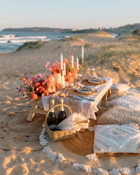 Sunset beach elopement? Yes please ❤️‍🔥 There is nothing quite like an intimate elopement, watching the sun go down with the sand between your toes as you crack open a bottle of bubbly and tuck into your cake! Make sure to save this for inspo or send to a bride who is thinking of eloping! 💌 Team • Florals @wildpetals_aus Cake @_cakesbyemma_ Picnic setting @picnicsandbeyond Couple @artbythealtar Content creation @contentbygabriella Bridal accessories @lovestoryatelier Celebrant @t... Picnic Setting, Picnic Wedding, Intimate Elopement, Picnic Set, Beach Elopement, Sunset Beach, The Sand, Beach Sunset, Content Creation