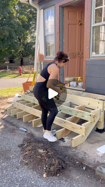 CARA NEWHART👩🏻‍🔧 Home + DIY on Instagram: "Here’s the step-by-step breakdown for how I built these new steps on top of the old concrete ones 👊 with just 2 POWER TOOLS I use these pre-cut stringers from Home Depot, 2x8 and 2x6 boards, and some pressure treated deck boards. Lmk if you want deets on this stain color!! 👀 #diy #diyprojects #frontporch #stairs #homemakeover" How To Build Porch Steps, Building Deck Steps, Diy Stairs Outdoor, Concrete Front Steps, Garage Steps, Concrete Front Porch, Pressure Treated Deck, Patio Stairs, Old Concrete