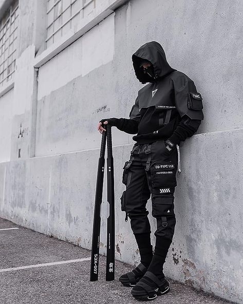 Fabric of the Universe Light Recon Coat series is the ultimate cyberpunk centerpiece. Simple yet effective styling makes this a versatile series that matches with any outfit. Universe Light, Fashion Cyberpunk, Fabric Of The Universe, Techwear Hoodie, Techwear Aesthetic, Cyberpunk Techwear, Techwear Fashion, Urban Ninja, Cyberpunk 2077