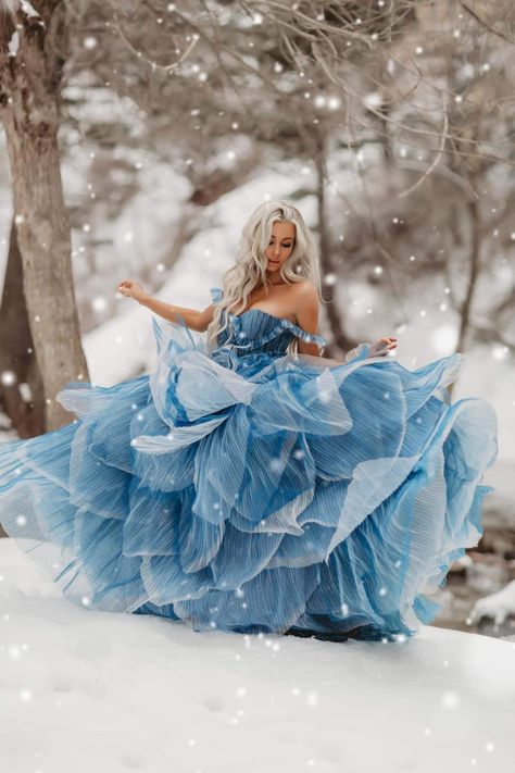 Winter Fairy Photoshoot, Snow Quinceanera Pictures, Winter Fantasy Photoshoot, Frozen Photoshoot, Snow Senior Pictures, Winter Wonderland Photoshoot, Winter Senior Pictures, Utah Snow, Las Vegas Dress