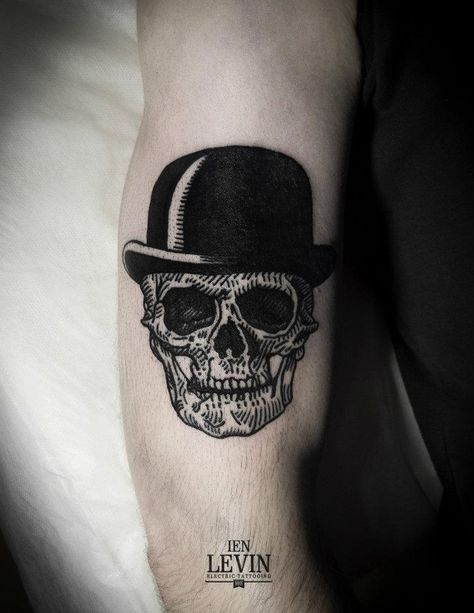 Small Skull Tattoo, Sugar Skull Tattoos, Парные Тату, Geniale Tattoos, Awesome Tattoos, Skull Tattoo Design, Pattern Tattoo, Skull Tattoos, Trendy Tattoos