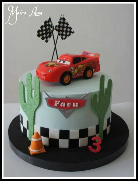 Car cake Lightning Mcqueen Cake, Mcqueen Cake, Cars Birthday Cake, Cars Cake, Pictures For Home, Disney Birthday Cakes, Disney Cars Birthday, Cake Decorating For Beginners, Cars Disney