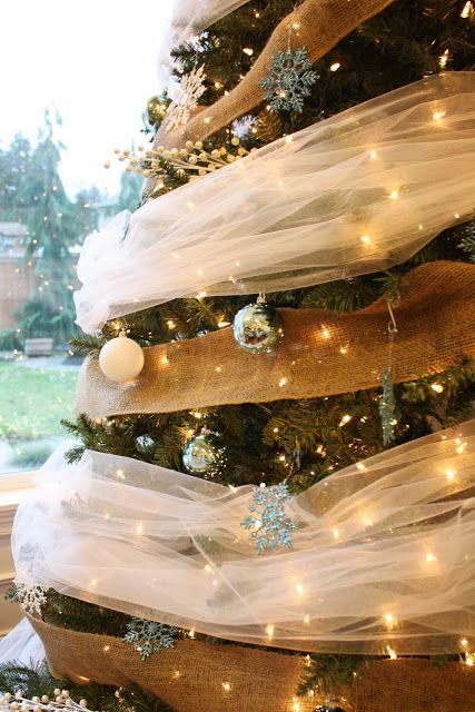 dressed on a dime: deck your halls. | Corilynn & co Tulle Garland Christmas, Tulle Garland, Burlap Tree, Burlap Garland, Burlap Christmas, Christmas Time Is Here, Merry Little Christmas, Christmas Tree Lighting, Tree Skirt