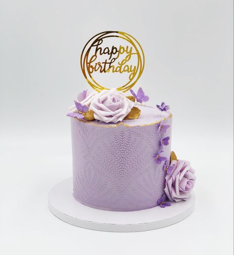 Custom Cake Ideas For Women, Purple And Gold Cakes Birthday For Women, Purple 70th Birthday Cake, Purple 40th Birthday Cake, 40th Birthday Cake For Women Purple, Lavender Theme Cake, Purple Themed Birthday Cake, Birthday Cake Purple And Gold, Purple And Gold Birthday Cake