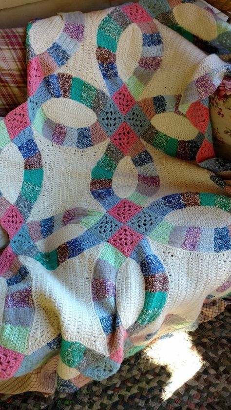 Handmade Crocheted Shabby Chic Cottage Afghan Thow Blanket Wedding ring 36"x51" #Handmade #Farmhouse Thow Blanket, Blanket Wedding, Shabby Chic Wedding Decor, Garden Chic Wedding, Shabby Chic Garden, Handmade Farmhouse, Country Chic Cottage, Country Wedding Decorations, Wedding Ring Quilt