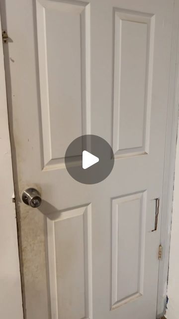 𝗜𝗻𝘁𝗲𝗿𝗶𝗼𝗿 ➕ 𝗖𝗿𝗲𝗮𝘁𝗶𝘃𝗶𝘁𝘆 on Instagram: "Join @xokehaulani 🖤 transforming boring doors 💫🚪with this budget-savvy DIY makeover she revamps her bedroom doors with $26 per box plank wood flooring from @homedepot Easy fix for cracks and a burst of new charm!

⭐️Have you transformed your doors?  Let us know in the comments👇⬇️ #budgetdiy #homeimprovment #diyhomedecor #diyideas" Diy Bedroom Doors Makeover, How To Make Interior Doors, Bedroom Door Apartment Look, How To Hide Bathroom Door In Living Room, Hollow Core Door Makeover Diy Bedroom, Revamp Doors Ideas, Inside Door Makeover, Hide Exterior Door, Creative Interior Door Ideas