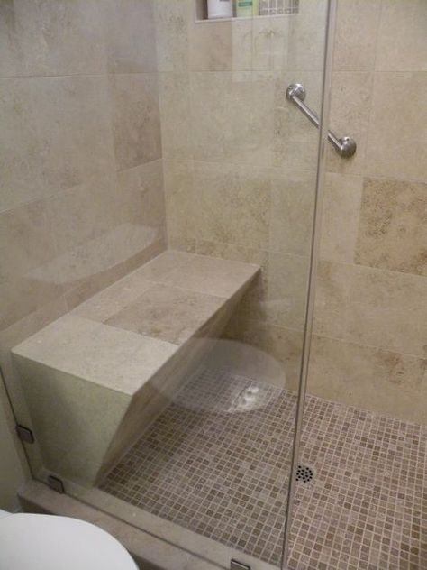 30 Irreplaceable Shower Seats Design Ideas | Daily source for inspiration and fresh ideas on Architecture, Art and Design Luxury Small Bathroom, Makeover Kamar Mandi, Bathroom Bench, Bathroom Seat, Small Shower Remodel, Small Bathroom With Shower, Eclectic Bathroom, Shower Seat, Small Showers