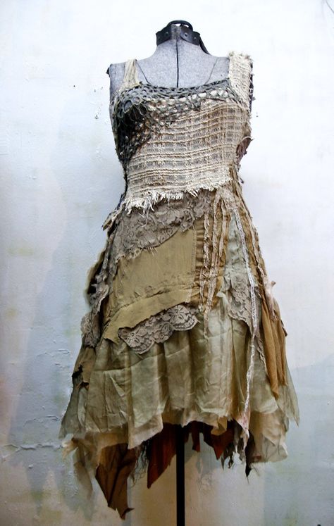 https://flic.kr/p/bupHe8 | Untitled | the swampy dress.. made from hand-dyed, salvaged materials.. it is going to live on a farm with a pretty lady + her horses.. *. Old Dress, Diy Costumes Kids, Apocalyptic Fashion, Fairy Clothes, Altered Couture, Beautiful Disaster, Creation Couture, Old Clothes, Fantasy Clothing