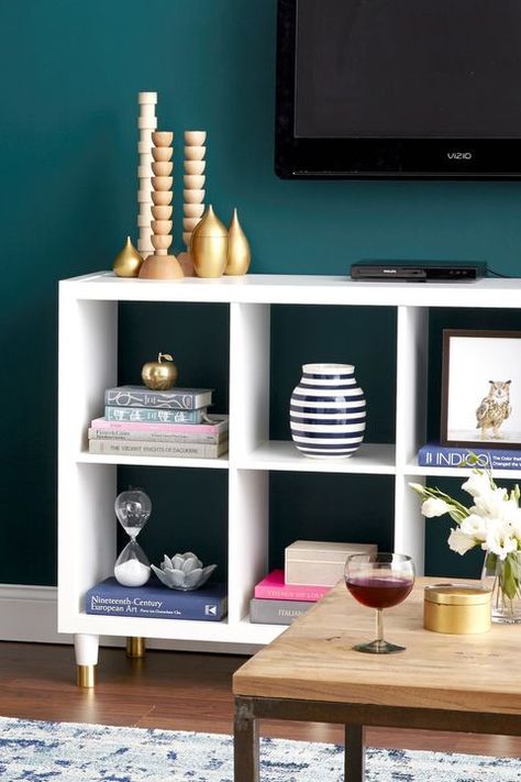 Organizing hacks Tv Stand Ikea Hack, Etagere Kallax Ikea, Ikea Hack Living Room, Ikea Kallax Shelf, Ikea Kallax Regal, Ikea Kallax Hack, Kallax Shelf, Tv Stand Decor, Kallax Regal