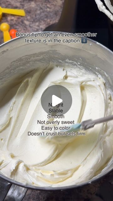 How To Stabilize Buttercream Frosting, Cake Boss Buttercream Recipe, Buttercream Piping Tips, How To Make Buttercream, Ganache Recipes, Cake Decorating Tutorials Videos, Buttercream Techniques, Vanilla Bean Frosting, French Buttercream